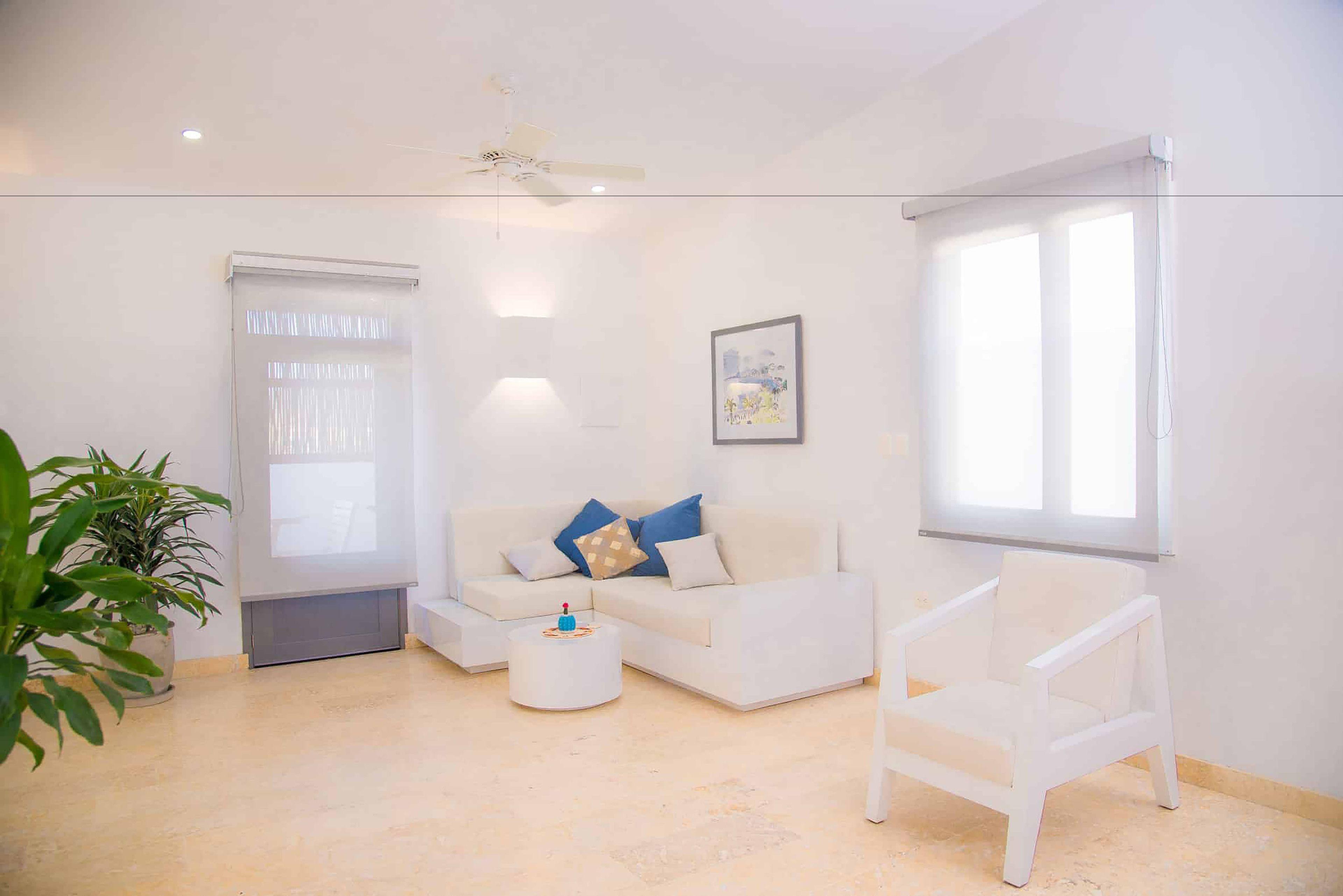 El Cactus Luxury Apartments In Historic Center — Photos 1